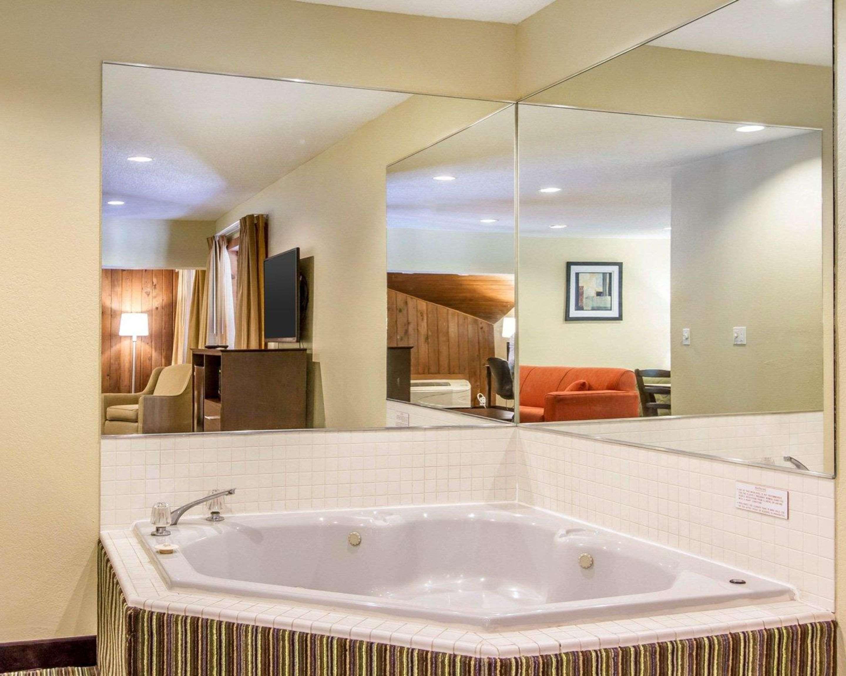 Quality Inn Murray University Area Εξωτερικό φωτογραφία